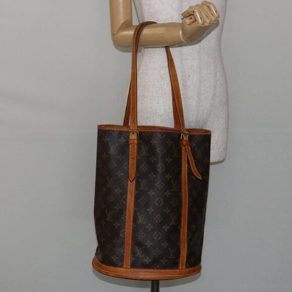 LOUIS VUITTON Monogram Bucket GM Shoulder Bag M42236 LV Auth 142746 - Picture 3 of 16